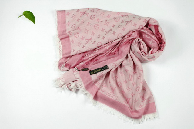 Iv square scarf 33